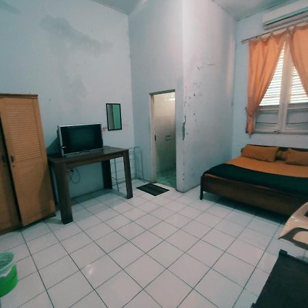 كراوانغ Oyo 90865 Hotel Kusuma Purwakarta المظهر الخارجي الصورة