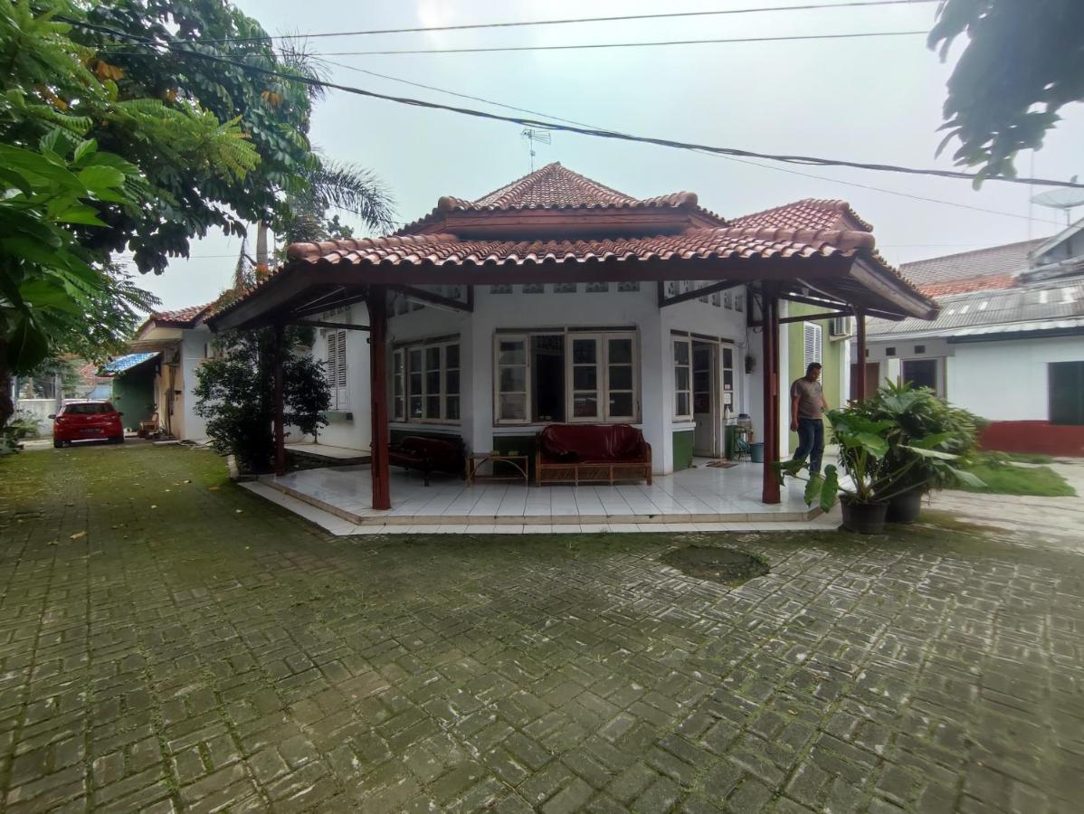 كراوانغ Oyo 90865 Hotel Kusuma Purwakarta المظهر الخارجي الصورة