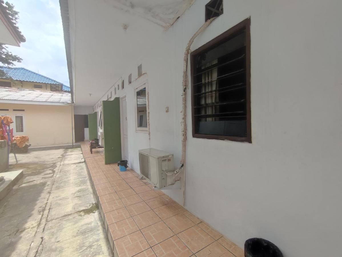 كراوانغ Oyo 90865 Hotel Kusuma Purwakarta المظهر الخارجي الصورة